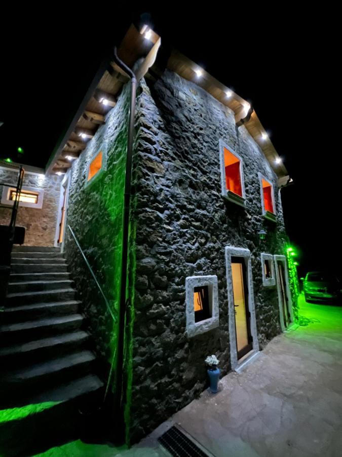 Villa Di Campagna Con Vista Mare 5 Camere Da Letto Pampara Kültér fotó