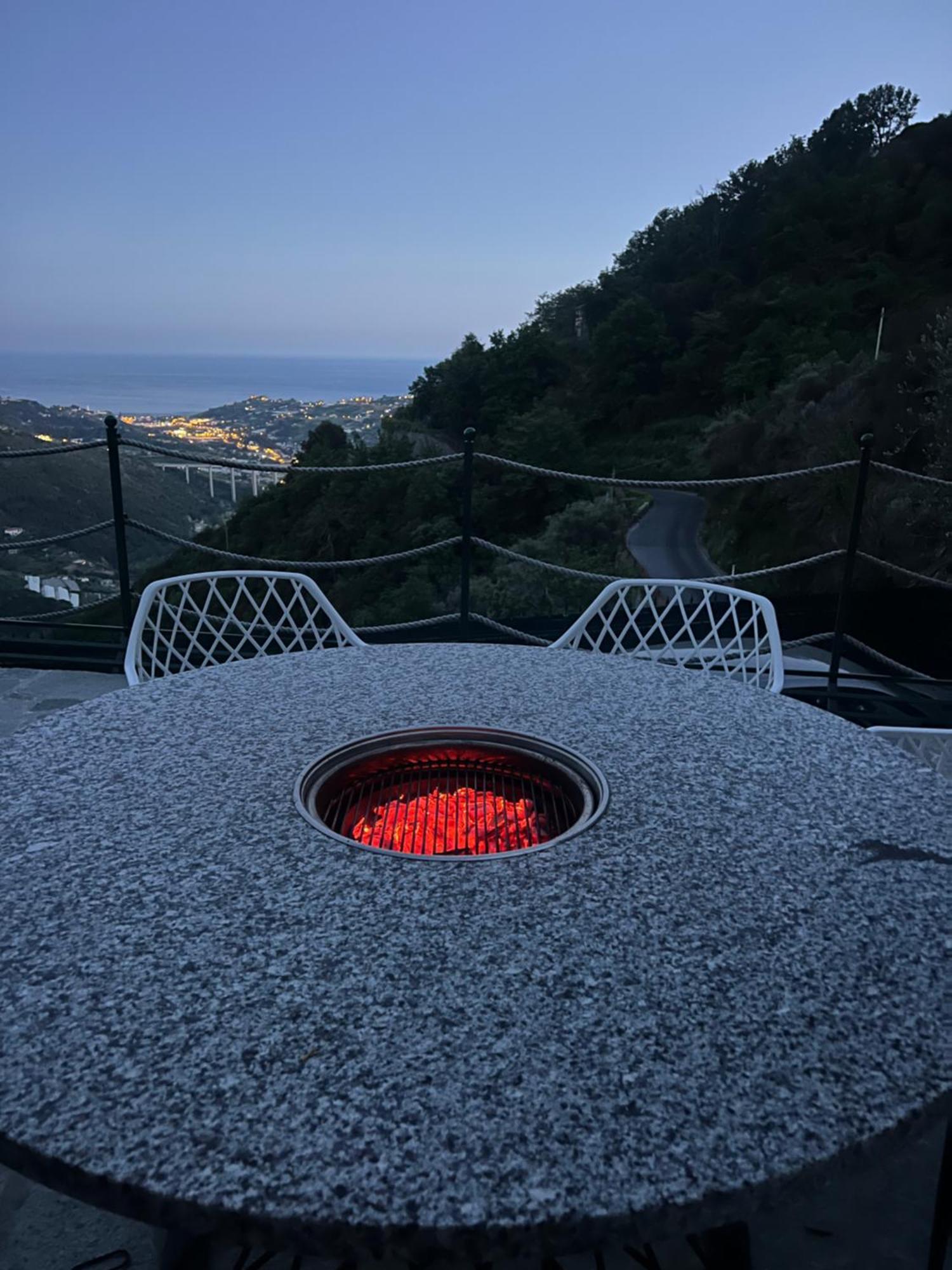 Villa Di Campagna Con Vista Mare 5 Camere Da Letto Pampara Kültér fotó
